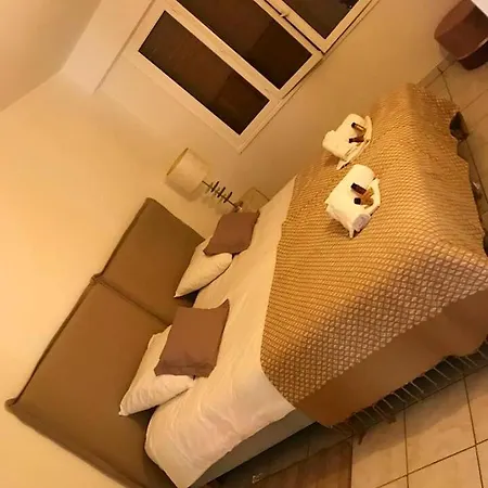 Apartment De 2 Chambres A Sur Mer A 500 M De La Plage