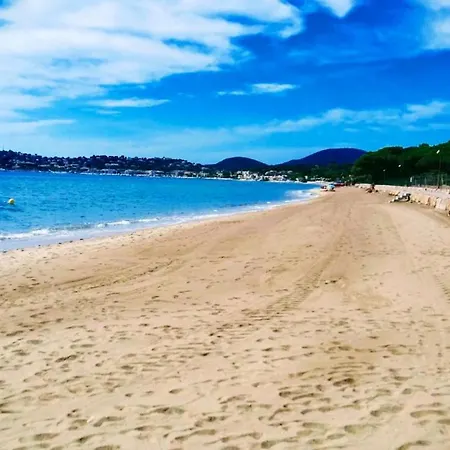 شقة De 2 Chambres A Sur Mer A 500 M De La Plage كافالير سور مير